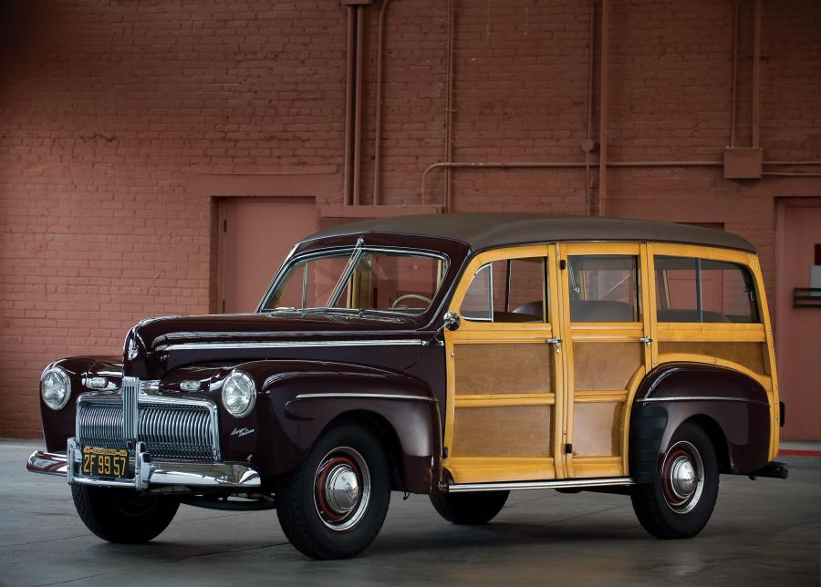  Ford Super DeLuxe Station Wagon 1942 года  (фото 10 из 31)